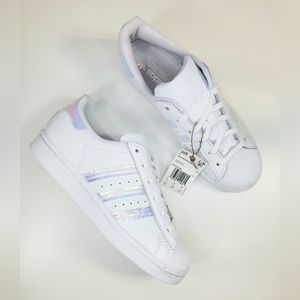 5.5Y Adidas Superstar Junior White Iridescent FV3139 Casual Sneakers